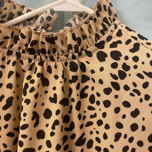 Chic Leopard Print Ruffle Neck Blouse - Picture 3 of 6